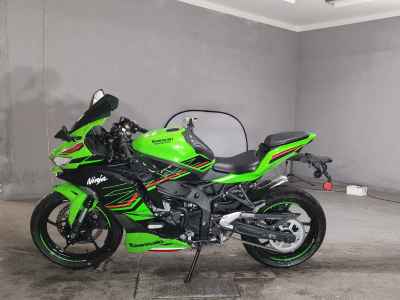 Kawasaki Ninja ZX-25R KRT Edition