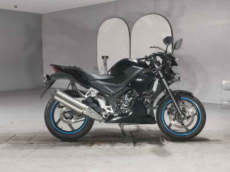 Honda CBR250R