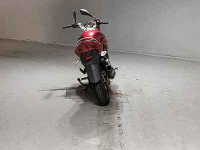 Suzuki GSR250