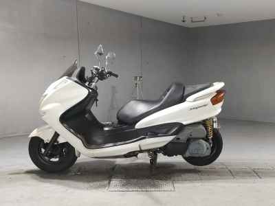 Yamaha Majesty 250C