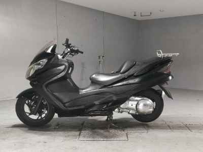 Suzuki Skywave 250S