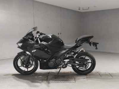 Kawasaki Ninja 400 2021