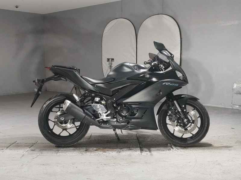 Yamaha YZF-R25 2023