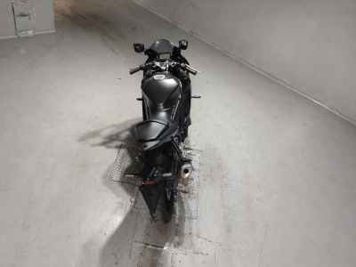 Yamaha YZF-R25 2023