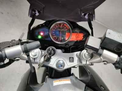 Suzuki GSR250