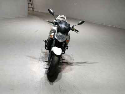 Suzuki GSR400 2009