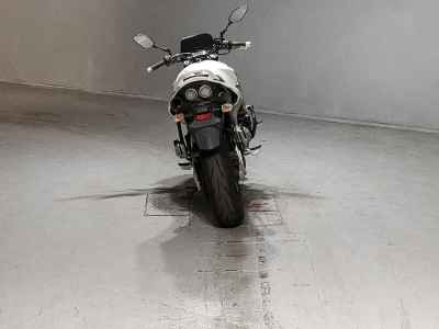 Suzuki GSR400 2009