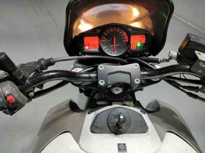 Suzuki GSR400 2009
