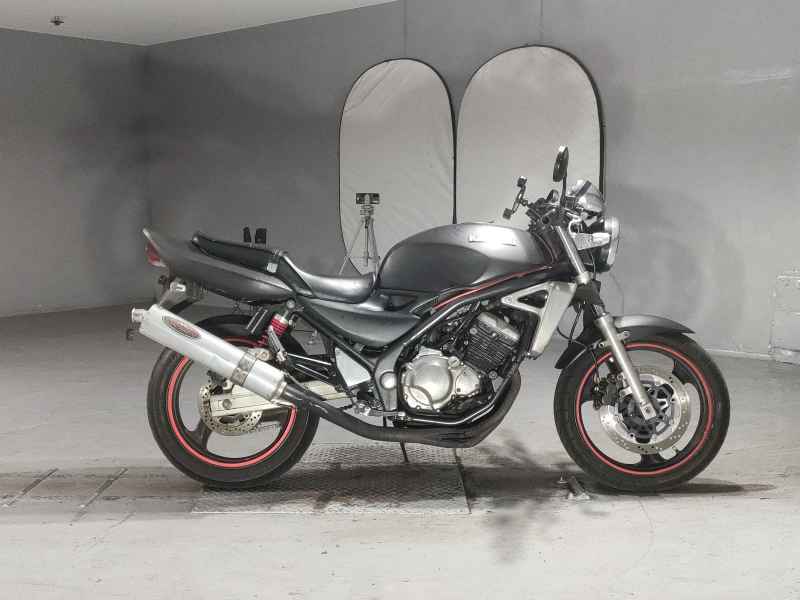 Kawasaki Balius ZR250
