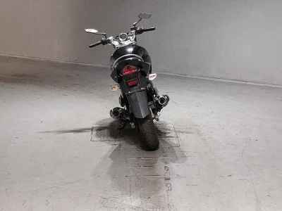 Suzuki GSR250