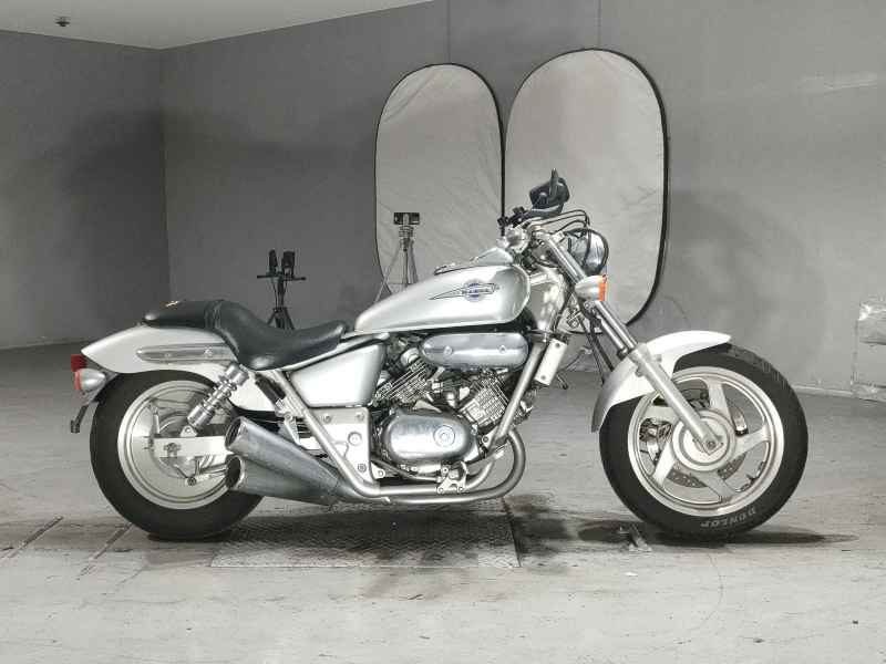 Honda Magna 250