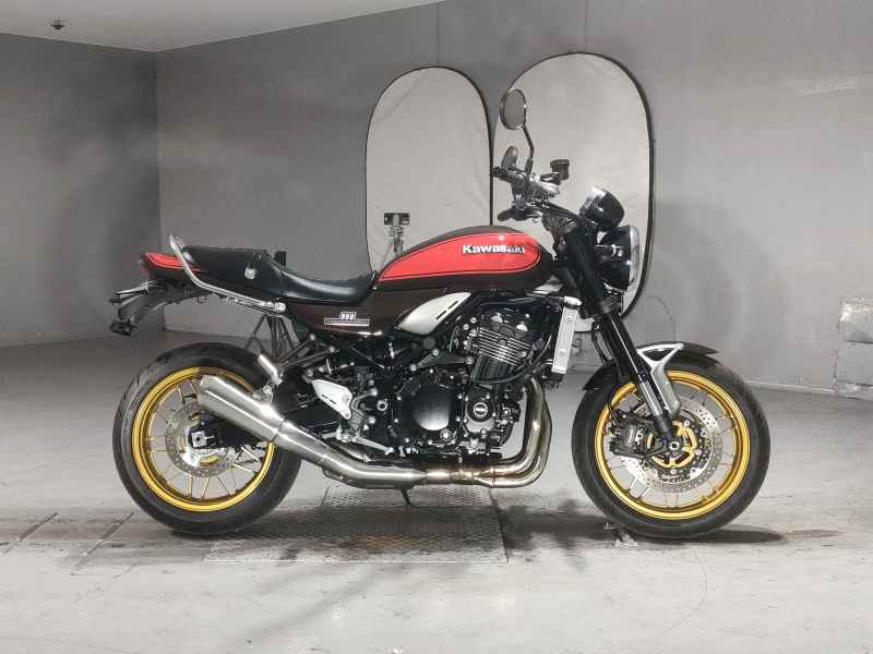 Kawasaki Z900RS 2022