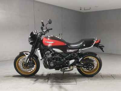 Kawasaki Z900RS 2022