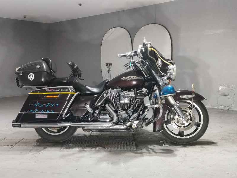 Harley-Davidson FLHX1580 2011