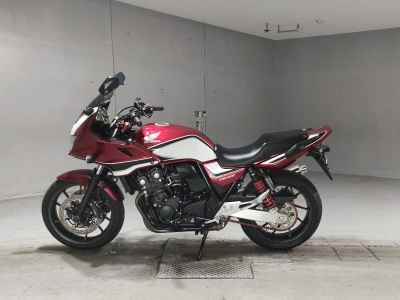 Honda CB400 Super Boldor 2020