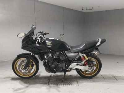 Honda CB400 Super Boldor