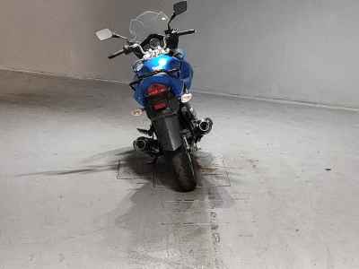 Suzuki GSR250S