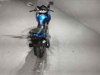 Suzuki GSR250S