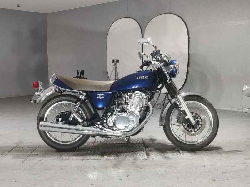 Yamaha SR400 2021