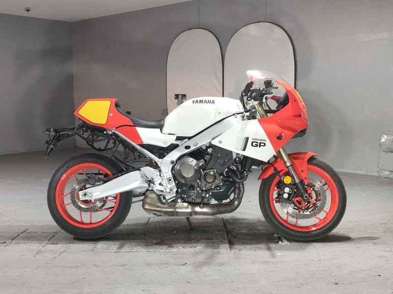 Yamaha XSR900 GP 2024