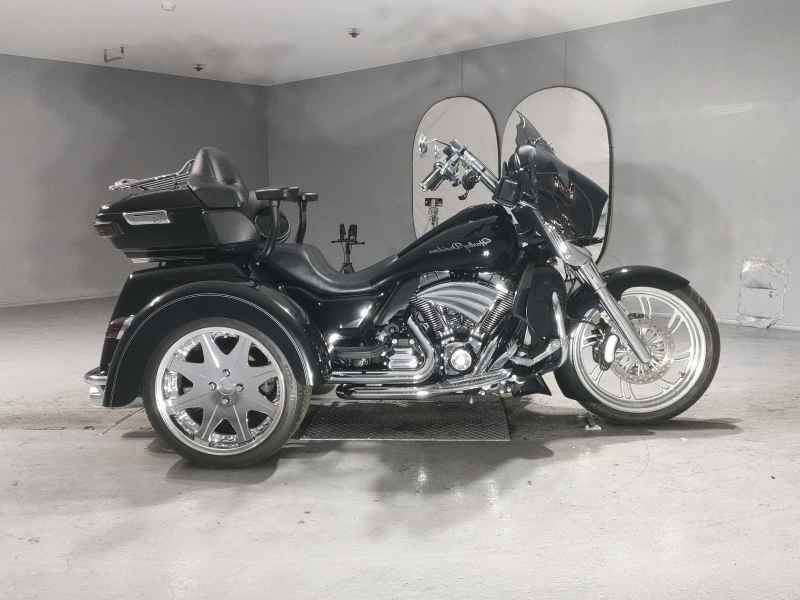 Harley-Davidson FLHTCUTG 1690 Trike 2014