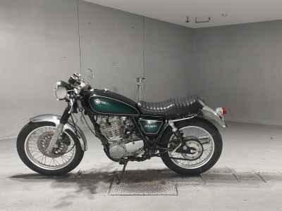Yamaha SR400 2015