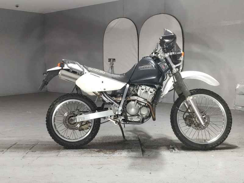 Suzuki Djebel 250XC