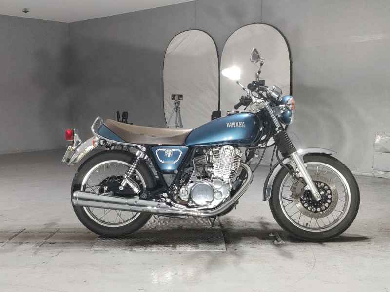 Yamaha SR400 2020