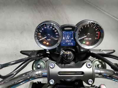 Kawasaki Z900RS 2023