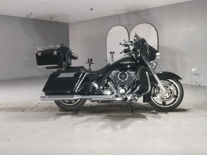 Harley-Davidson FLHX 1690 2013