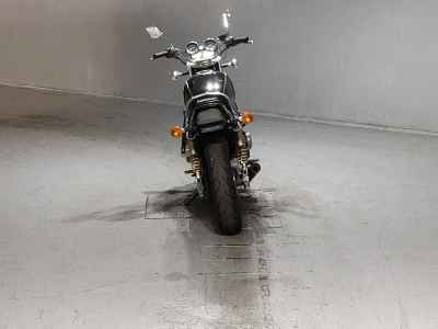 Kawasaki Zephyr 400 2005