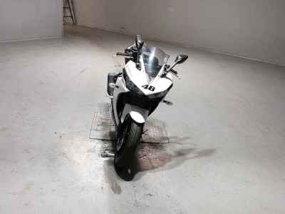 Yamaha YZF-R25 2017