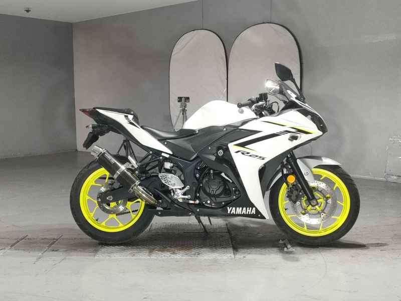 Yamaha YZF-R25 2018