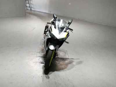 Yamaha YZF-R25 2018