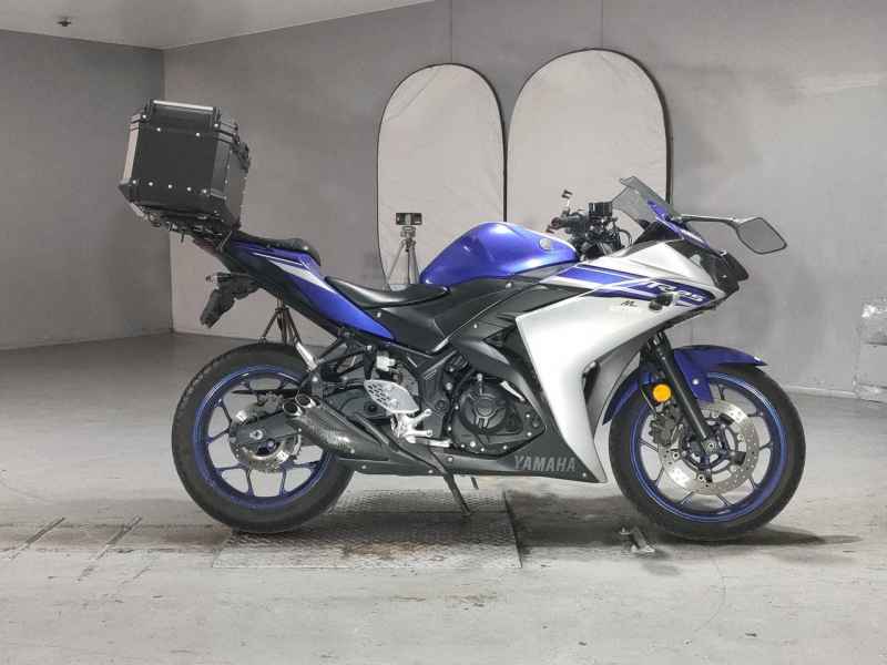 Yamaha YZF-R25 2016
