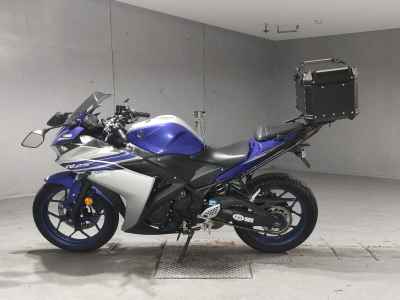 Yamaha YZF-R25 2016