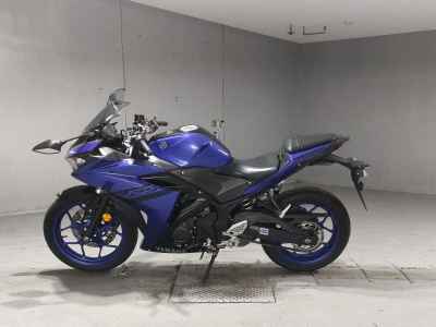 Yamaha YZF-R25 2018