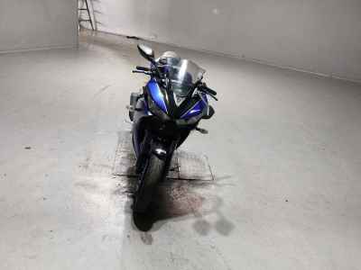 Yamaha YZF-R25 2018