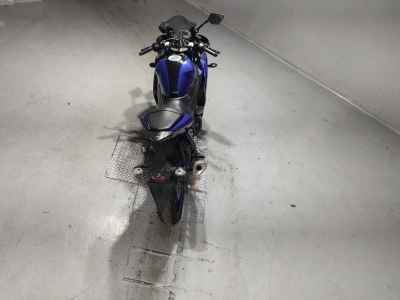 Yamaha YZF-R25 2018
