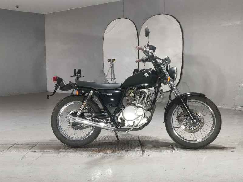 Suzuki GrassTracker
