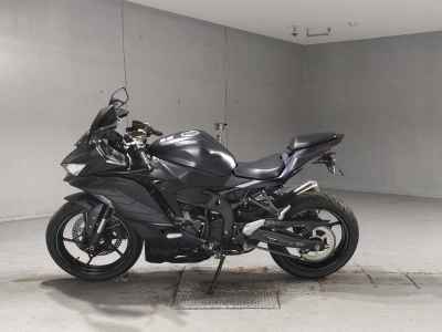 Kawasaki Ninja ZX-25R KRT Edition 2025