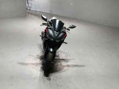 Yamaha YZF-R25 2017