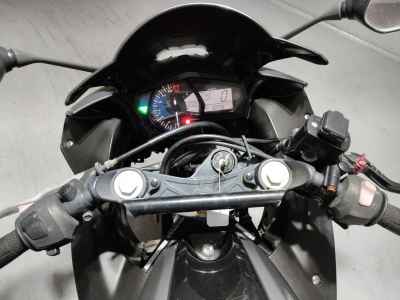 Yamaha YZF-R25 2017