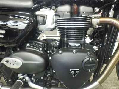 Triumph Street Twin 2023