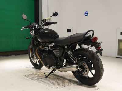 Triumph Street Twin 2023