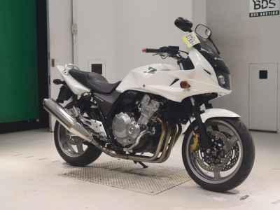 Honda CB400 Super Boldor 2010