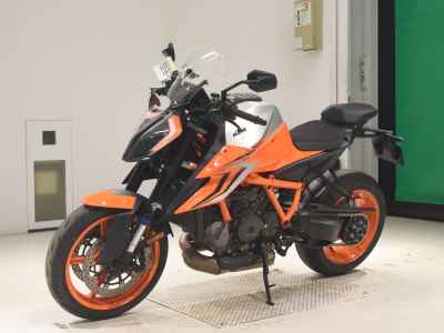 KTM 1290 Super Duke R 2022