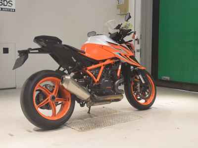KTM 1290 Super Duke R 2022