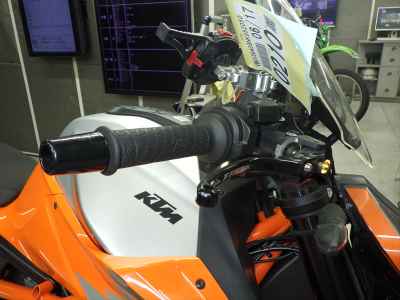 KTM 1290 Super Duke R 2022