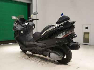 Suzuki Skywave 250S